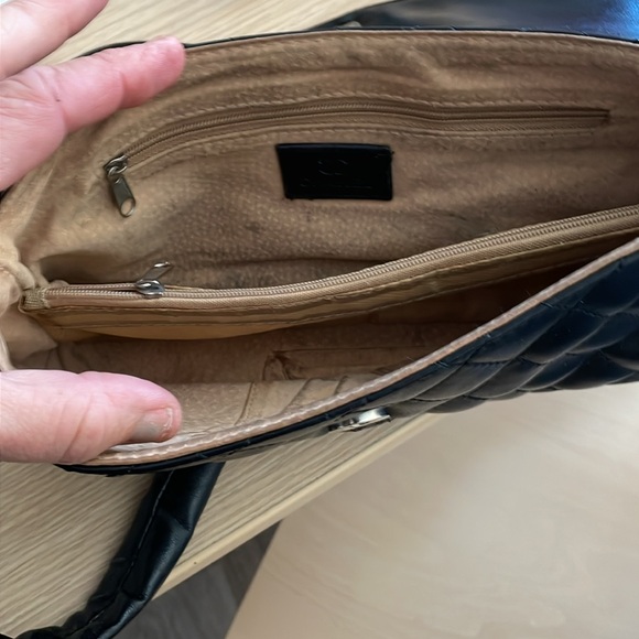 Chanel faux lambskin satchel - Picture 4 of 4